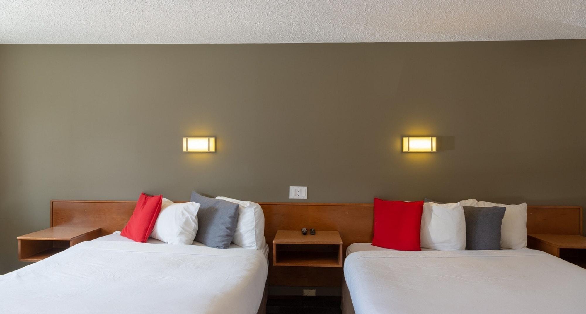 Rundle Mountain Lodge Canmore Eksteriør billede