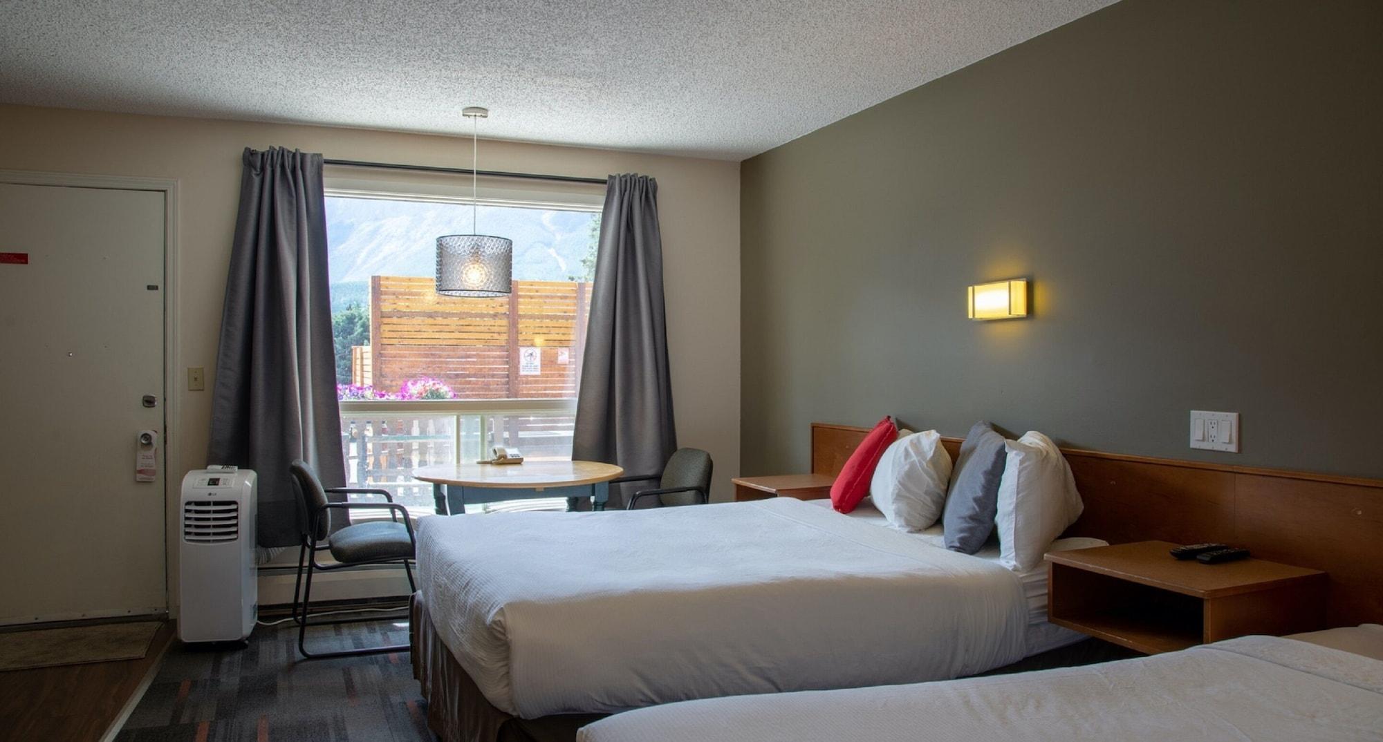 Rundle Mountain Lodge Canmore Eksteriør billede